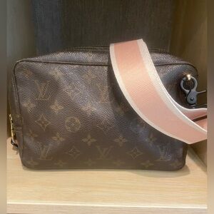 Authentic Louis Vuitton Trousse 23